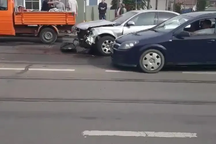 Accident pe strada Oașului. Oamenii i-au cerut primarului soluții, dar degeaba - VIDEO