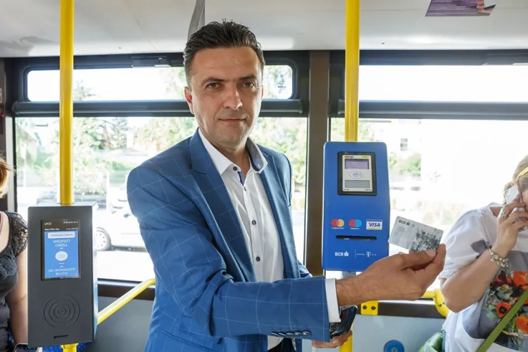 CTP Cluj introduce plata contactless cu cardul, direct în mijloacele de transport în comun. De când va fi disponibil serviciul