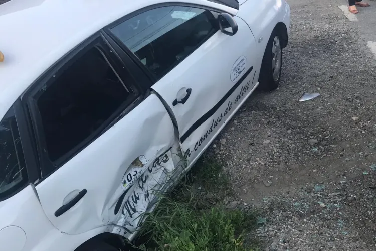 Accident în Dej pe strada Bistriței - FOTO