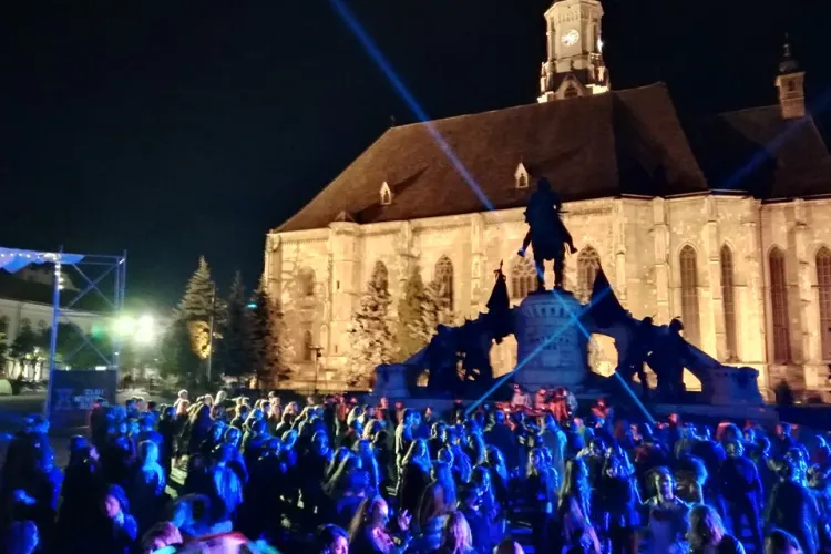 Cluj Never Sleeps are loc în acest weekend, în centrul orașului. Ce evenimente sunt pregătite pentru clujeni