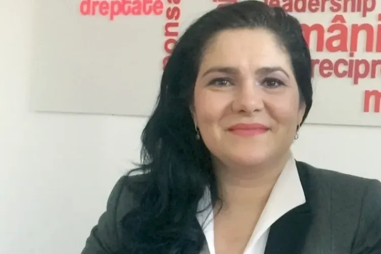 Avocata clujeană Laura Elena Chiorean, secretarul general al MAE, acuză grupurile de agitatori pentru dezastrul din diaspora de la alegeri