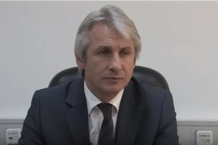 Guvernul vrea să taie bursele studenților și sporurile funcționarilor publici