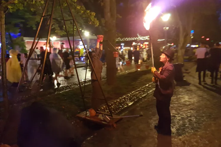 Ploaia nu a speriat pe nimeni la Untold - FOTO