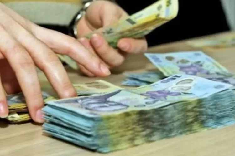 Guvernul vrea plafonarea pensiilor speciale la 10.000 de lei, dar aruncă mingea la parlamentari