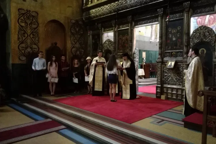 Mitropolitul Andrei va premia cei 17 absolvenți de liceu cu media 10 la Bacalaureat