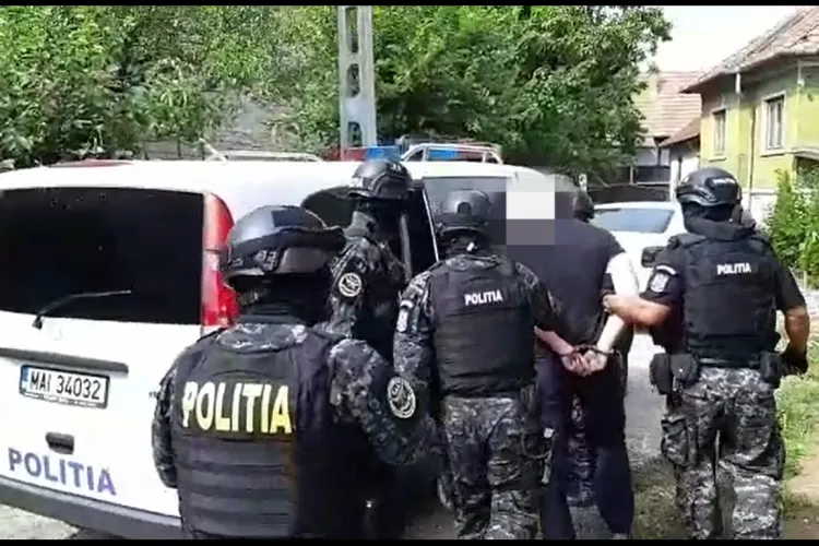 Infractor dat în urmărire internațională, prins la Cluj! A fost ”săltat” de mascați VIDEO