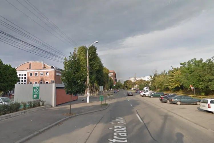 Angajații de la Liberty Technology Park cer înființarea unei treceri de pietoni pe strada Gării