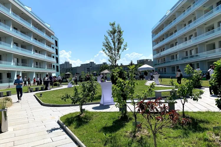 Studium Green a prezentat West Side Park, ansamblul imobiliar cu cele mai mari terase verzi din Transilvania și prima fațadă inteligentă fotocatalitică