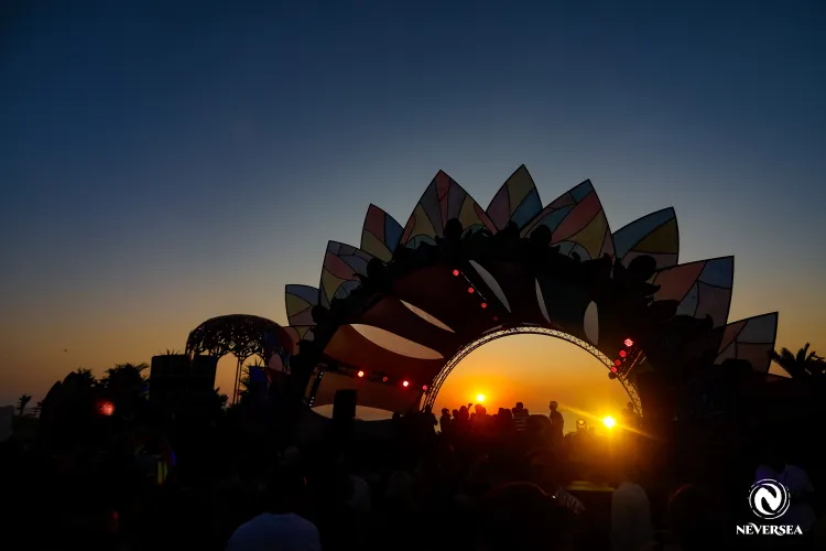 NEVERSEA 2019: Peste 240.000 de persoane în cele 4 zile de festival. Care au fost cele mai impresionante momente ale ultimei zile FOTO