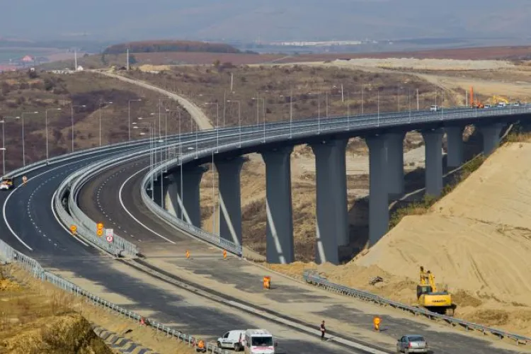 Lotul 4 din autostrada Lugoj - Deva e finalizat, dar nu poate fi deschis circulaţiei din cauza incompetenței