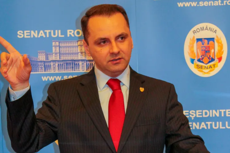 Senatorul PMP, Cristian Lungu: Aștept de 48 de ore ca jurnaliștii Goțiu și Ungureanu să se delimiteze de Caramitru