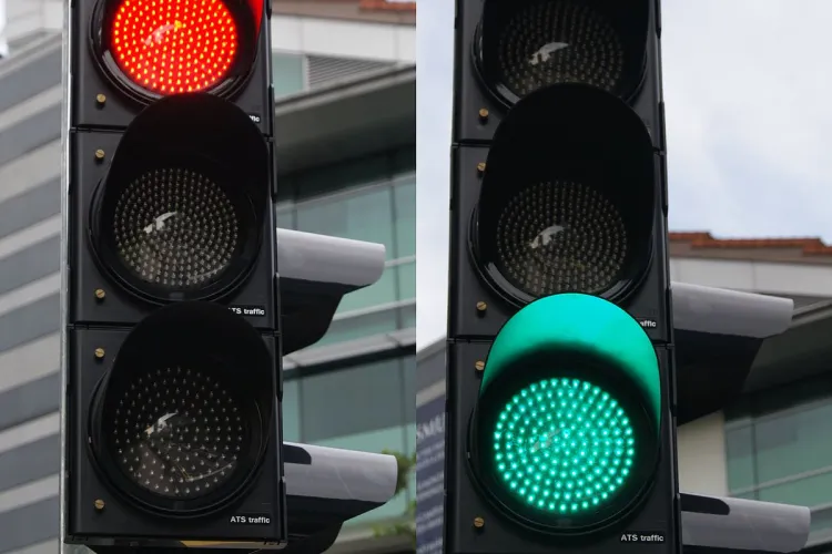 Semafor la intersecția străzilor Capitan Grigore Ignat cu Traian Vuia și noi treceri de pietoni