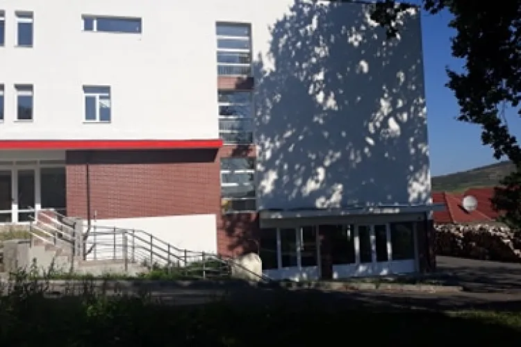 Conducerea Spitalului de Boli Psihice Cronice Borșa îl acuză pe Emanuel Ungureanu că dezinformează