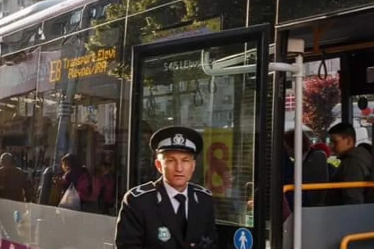 Polițiștii locali din Cluj-Napoca, dotați cu camere video. Tot sistemul costă 72.000 de euro