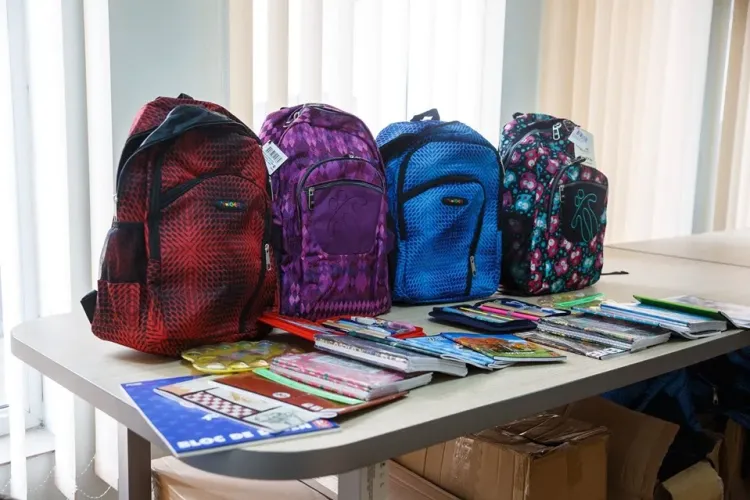 Ghiozdane gratuite pentru copiii familiilor nevoiașe din Cluj