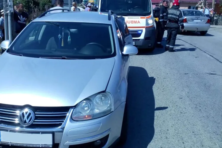 Femeie gravidă implicată într-un accident la Cășeiu, lângă Dej - FOTO