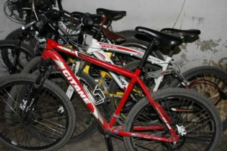 4 biciclete din sute furate, recuperate de polițiștii locali din Cluj-Napoca
