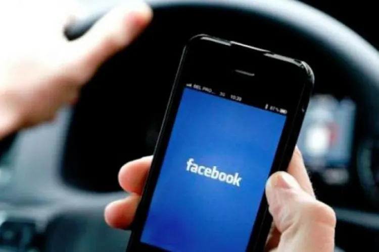  Proiect de introducere de AMENZI pentru cei care ţin telefonul în mână la volan sau fac LIVE-uri pe Facebook