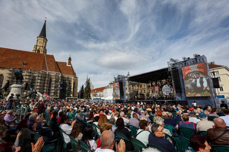 regal folcloric 3.jpg