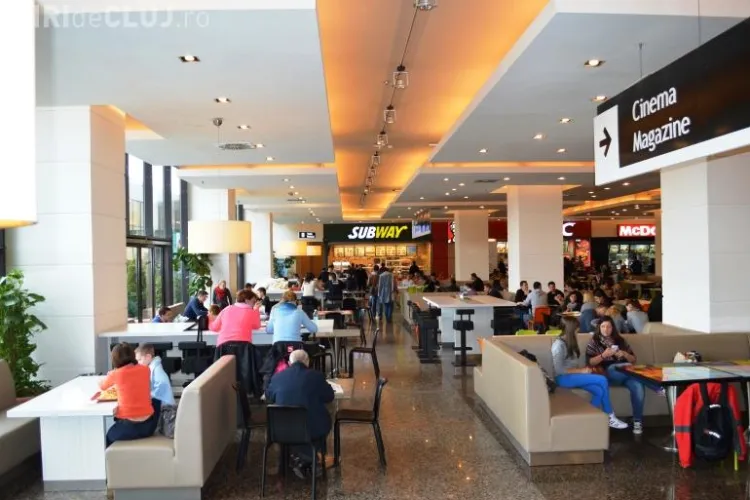 Iulius Mall Cluj a închis PREVENTIV câteva restaurante, după GÂNDACII de la VIVO