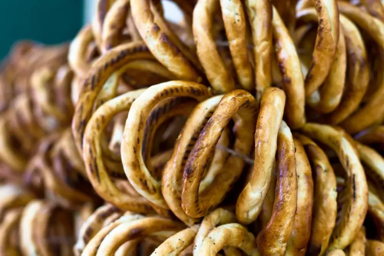 La Cluj-Napoca s-a scumpit și mâncarea săracului. Coincidență sau nu, 50% din 1 octombrie 