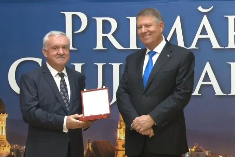 Iohannis a decorat toate cele șase universități clujene - FOTO