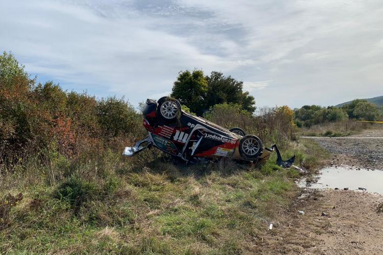 Numeroase abandonuri ziua doi de la Transilvania Rally 2019. Mai multe echipaje s-au răsturnat cu mașinile FOTO