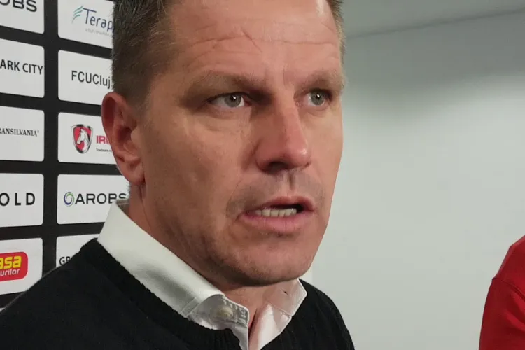 Antrenorul Petrolului a spus după umilința cu U Cluj, scor 4-0, că e un ”scor mincinos” - VIDEO