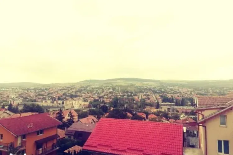 Super garsonieră în Gruia! 30.000 de euro și aproape dormi pe blatul din bucătărie: E investiție! - FOTO