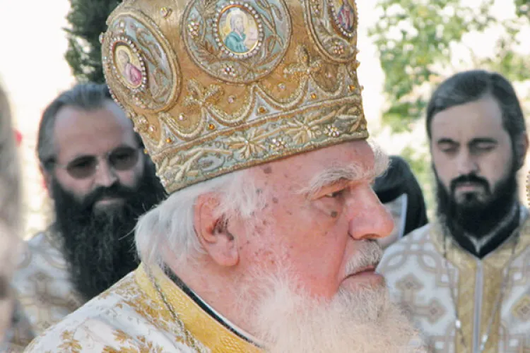 34 de burse oferite prin concurs de Fundaţia ”Mitropolitul Bartolomeu” pentru anul şcolar şi universitar 2019-2020 