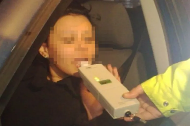 Cluj: Femeie beată a intrat în poarta unei case la 7 dimineața