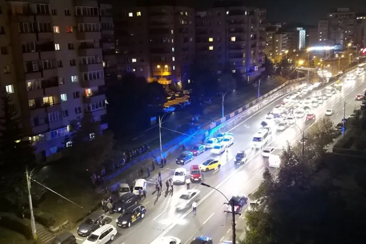 Accident cu șapte mașini pe Aurel Vlaicu, în Mărăști - FOTO