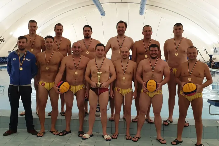 Echipa de Polo pe Apa Masters de la Politehnica Cluj, campioană națională - FOTO