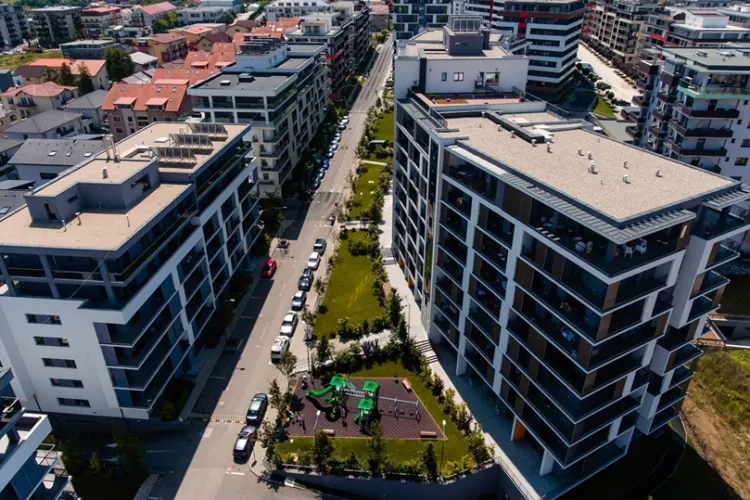 Boc declară război REGILOR imobiliarelor din Cluj: ”Creăm locuri pentru oameni, nu pentru profit!”