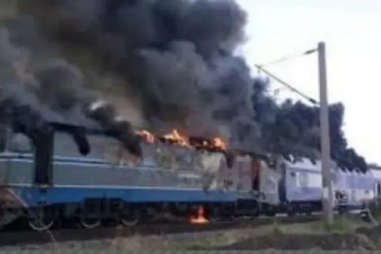 O locomotivă a luat foc în Gara Apahida 