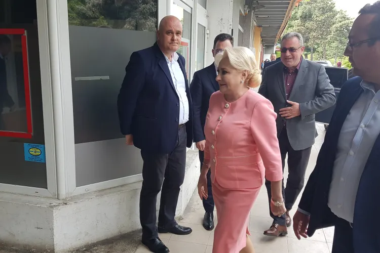 Ce a declarat Viorica Vasilica Dăncilă după ce și-a dat demisia de la conducerea PSD: Vreau să ies pe uşa din faţă