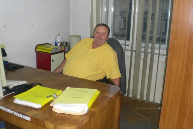 Mită de 50 de lei în justiția clujeană. Grefierul a fost prins în flagrant, filmat cu camere ascunse și gadgeturi din filme - FOTO