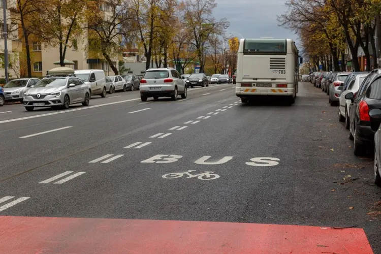 Primăria Cluj-Napoca anunță o nouă bandă dedicată pentru mijloacele de transport în comun, pe Calea Florești