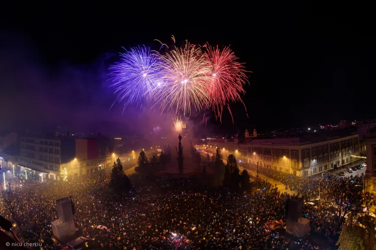 Cluj: Peste 100.000 de oameni au participat la evenimentele dedicate Zilei Naționale a României