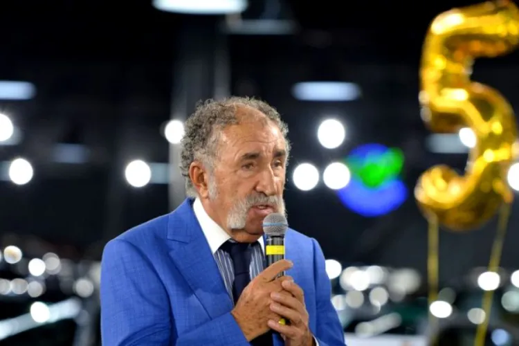 Ion Ţiriac a mers cu bolidul cu 250 km/h în drumul spre Bucureşti