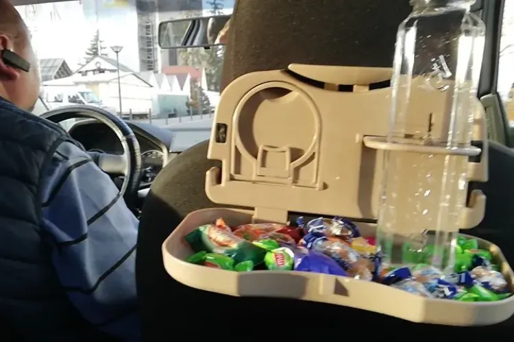 Taximetrist clujean, care își ”îndulcește” clienții - FOTO