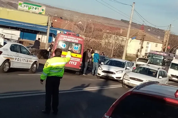 Accident în lanț la Podul IRA. O persoană a fost rănită FOTO