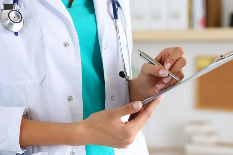 Premierul Orban susține că nu sunt bani destui pentru săntate. Sanitas cere soluții. Pacienții: Nu sunt bani