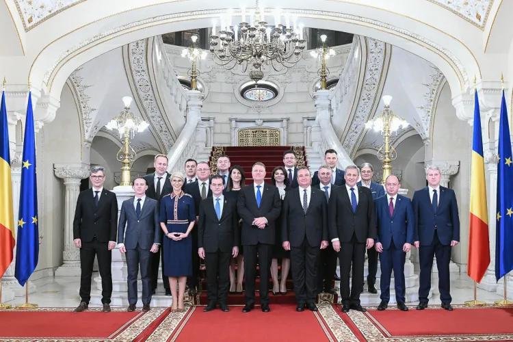 Guvernul Orban a depus jurământul. Clujul are un ministru după mulți ani. Cine este Adrian Oros