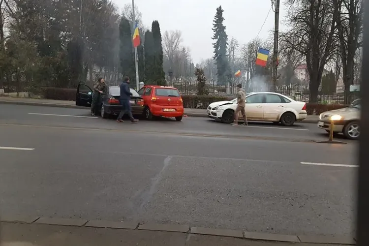 Accident pe Calea Turzii. BMW -ul avea cauciucuri roase până la sârmă - FOTO