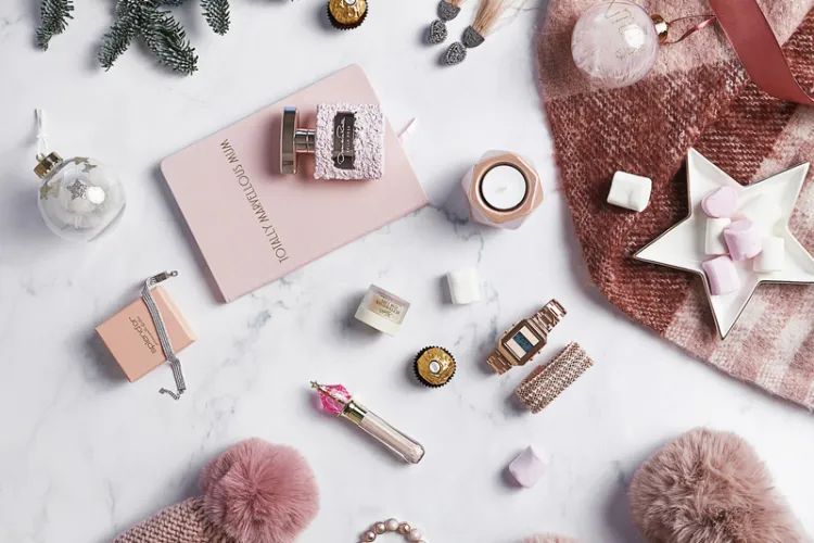 Mai mult decât cadouri: povești cu inspirație, în catalogul online lansat de Iulius Mall Cluj