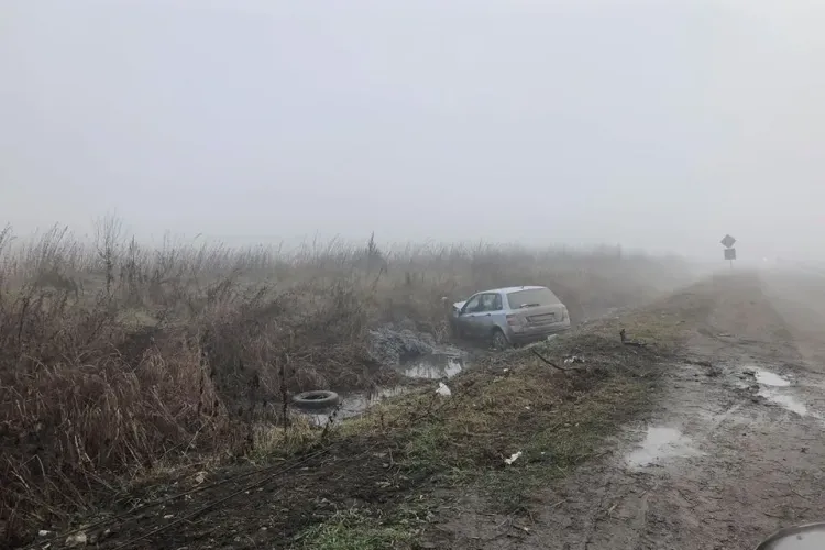 Șoferii clujeni ratează intrarea în Dezmir din cauza ceții - FOTO