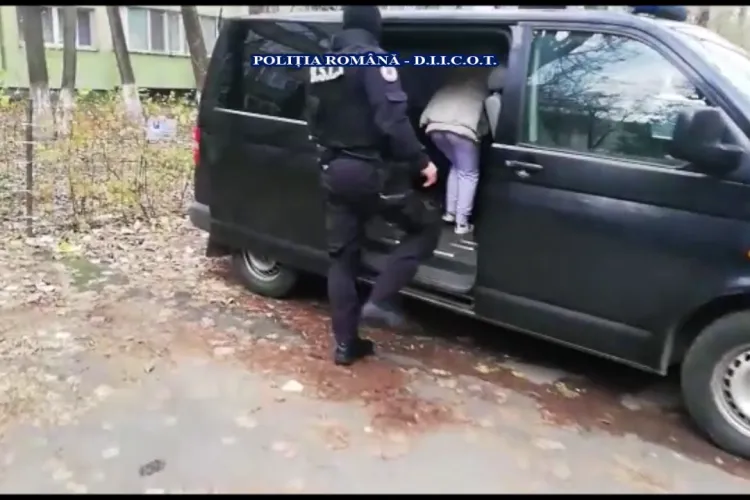 Români arestați pentru că își exploatau sexual propriii copii! FBI a intervenit în 6 județe, clienții fiind din SUA