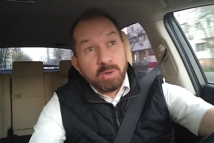 Mihai Sturzu, ex Hi-Q, râde de Cluj, ”unde e forte, forte fain”: O să zburați în p..ă cu satelitul, că la New York nu aveți cum