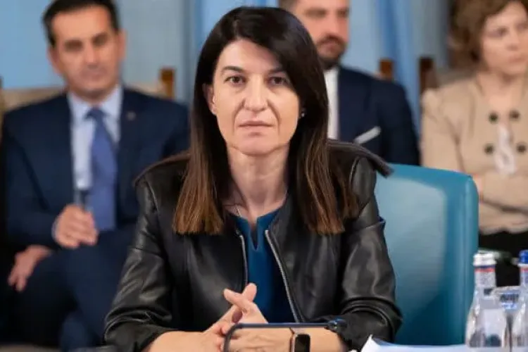 Violeta Alexandru, ministrul Muncii: Am 44 de ani. Cum ar fi să mă pensionez la anul și apoi să mă angajez tot la o instituție publică